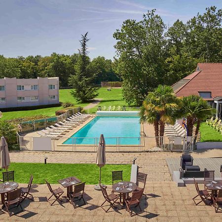 Novotel Fontainebleau Ury Exterior foto
