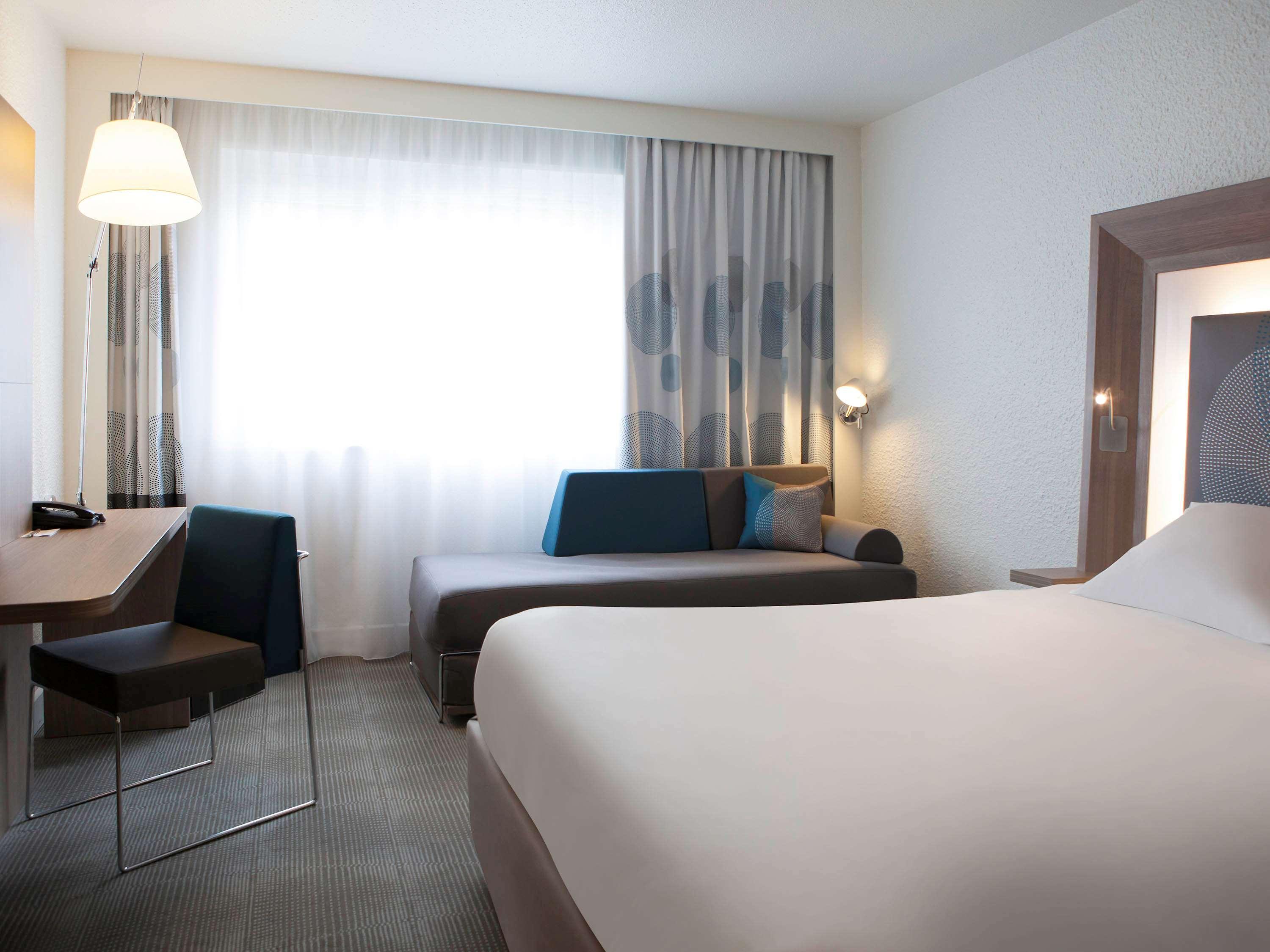 Novotel Fontainebleau Ury Exterior foto